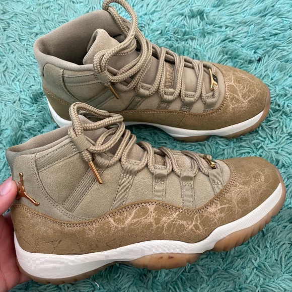 olive green 11 jordans